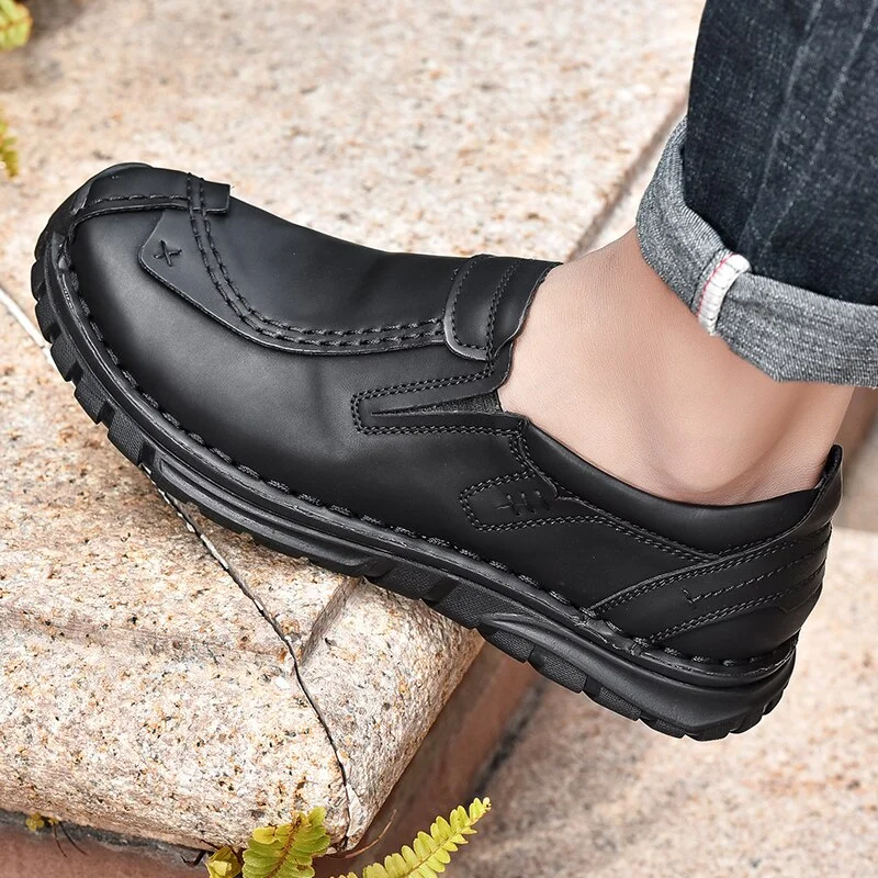 Men Casual Shoes Brand 2020 Fashion Mens Loafers Moccasins Breathable Slip on Driving Shoes Men Sneakers Plus Size 38-46