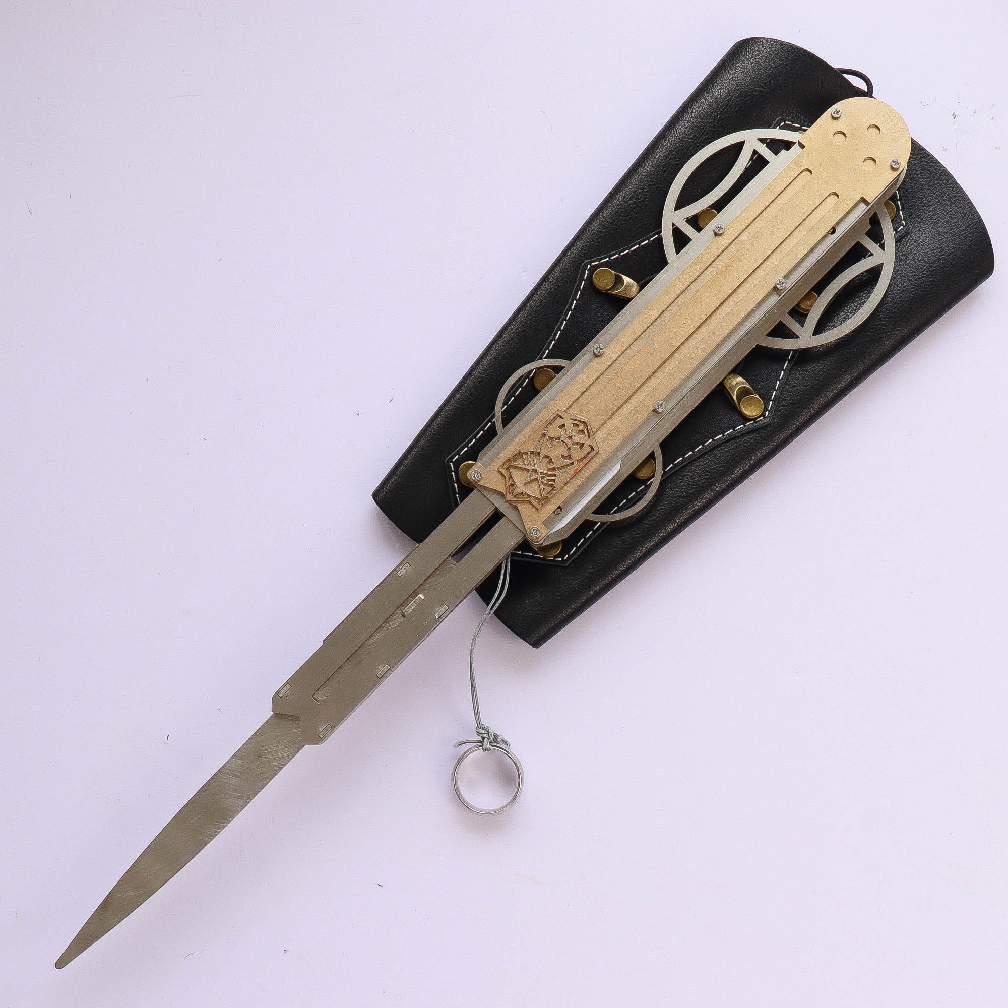 Myhiddenblade Basim Ibn Ishaq Metal Assassin's hidden blade - MyHiddenBlade