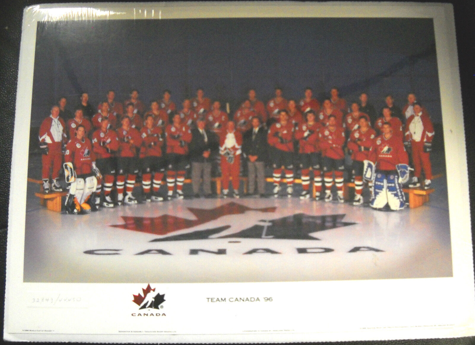 TEAM CANADA 1996 LICENSED WORLD CUP Photo Poster painting LE JOE SAKIC MARK MESSIER GRETZKY