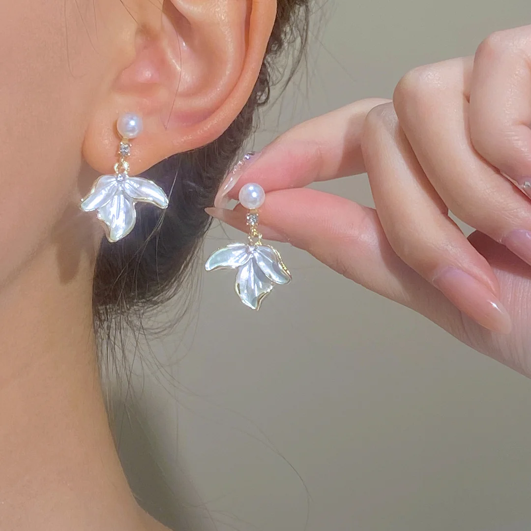 Pearl and Zirconia Shell and Petal Gold-Plated Earrings