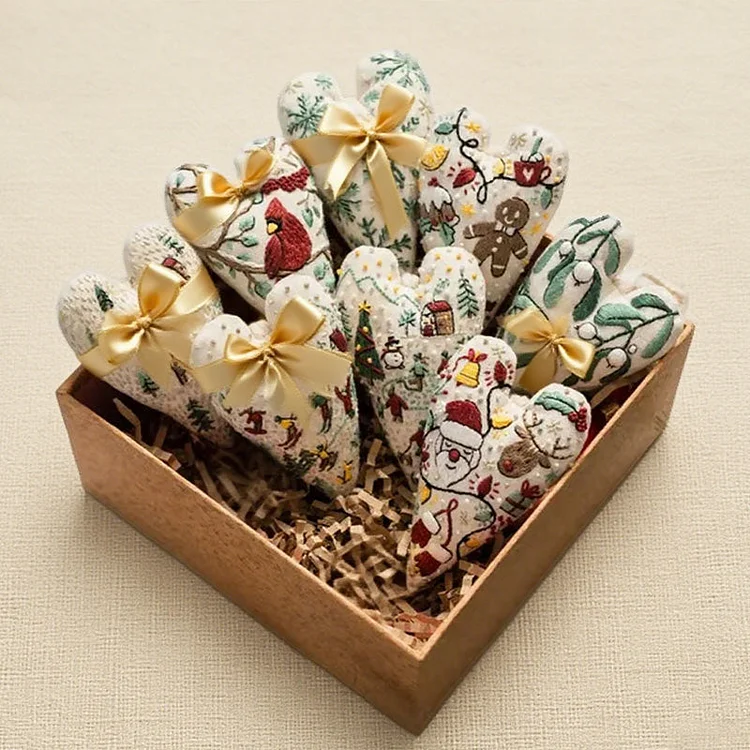 Kit per ricamo a mano natalizio a forma di cuore