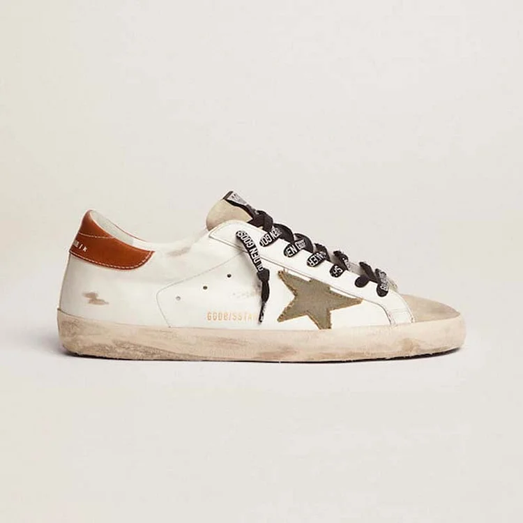 Golden Goose Super-Star Hombre con estrella en lona verde oliva