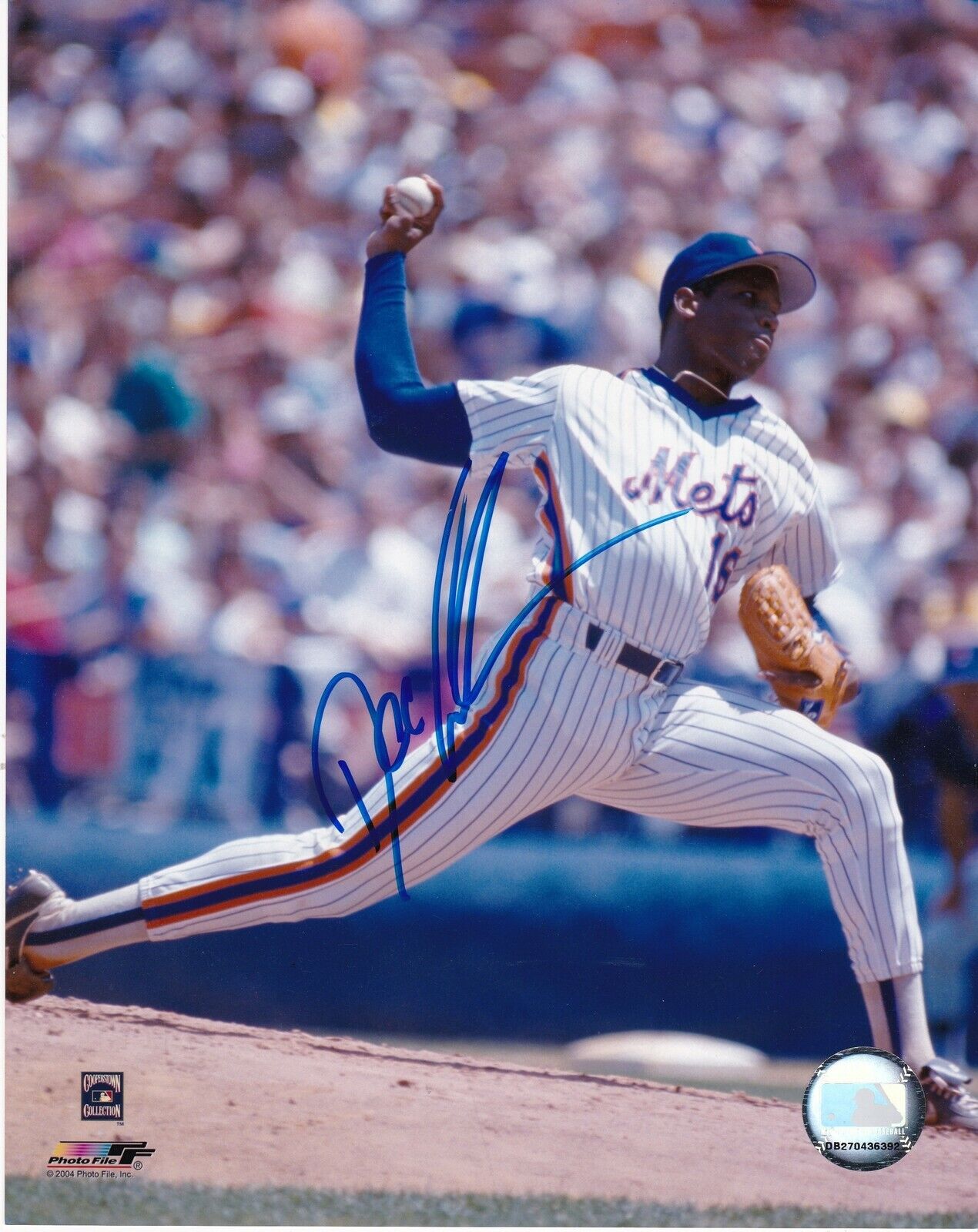 DOC GOODEN NEW YORK METS ACTION SIGNED 8x10