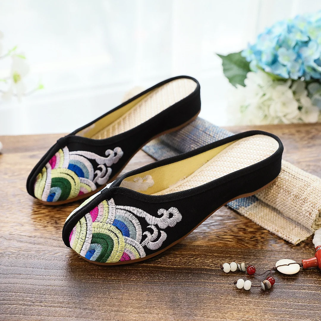 Yyvonne Yyvonne Spray Embroidered Cloth Shoes Retro Women's Cloth Slippers Sandals