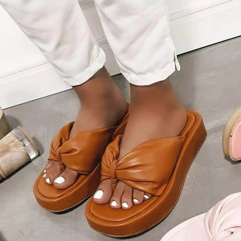 Qengg Platform Woman Flip Flops Retro Brand Style Concise Ladies Summer Shoes Large Size Solid Soft High Heels Women's Slippers