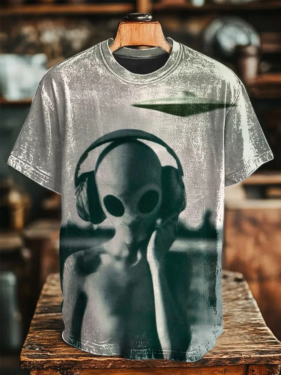 Eagerlys Vintage Music Alien Art Print T-shirt Eagerlys