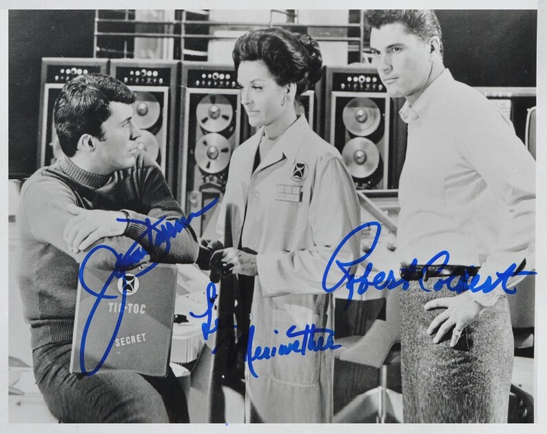 TIME TUNNEL cast X3 Lee Meriwether, Robert Colbert, James Darren SIGNED Autographed Photo Poster painting wcoa