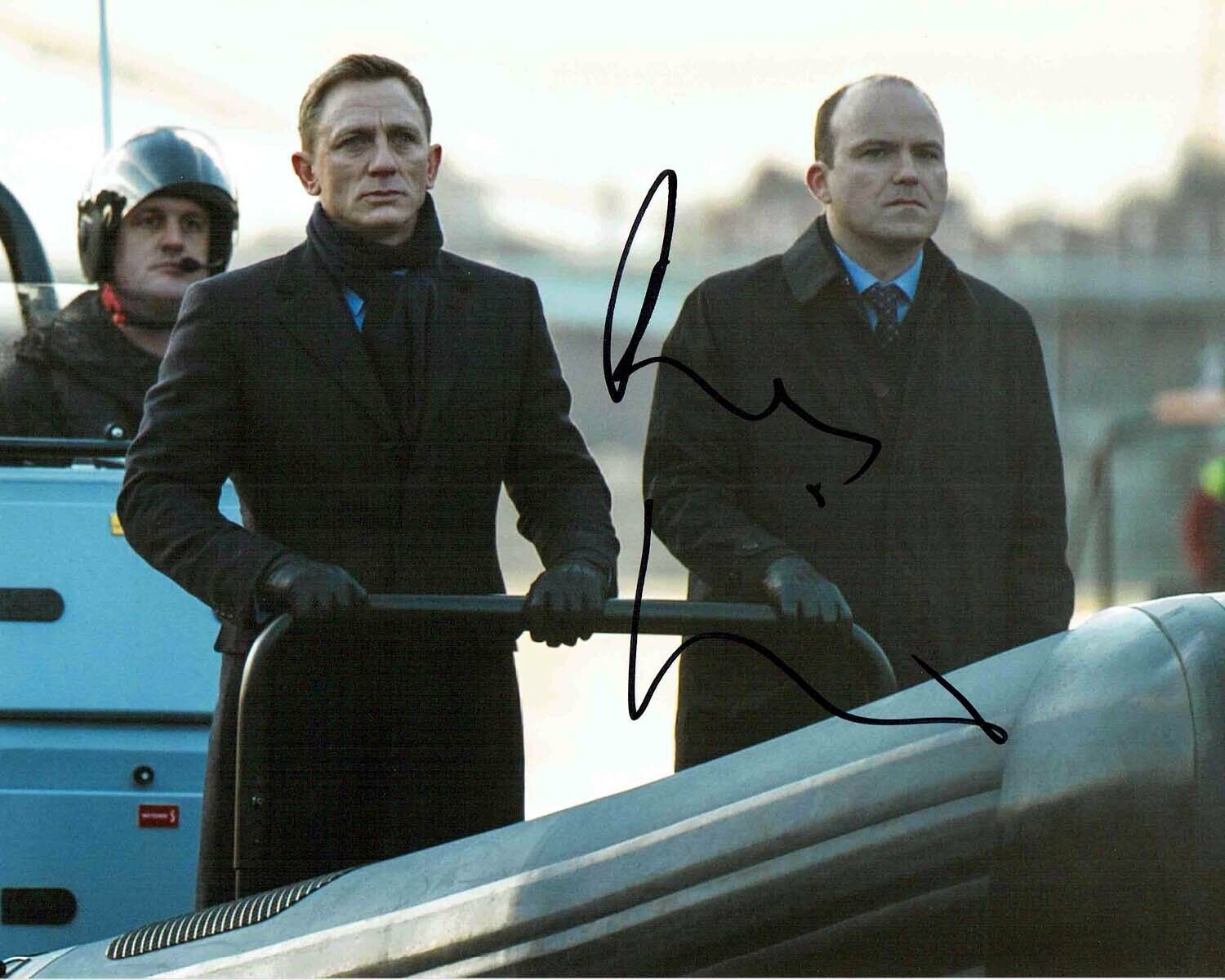 Rory KINNEAR SIGNED 10x8 Photo Poster painting 1 AFTAL COA James Bond Actor Spectre Bill Tanner