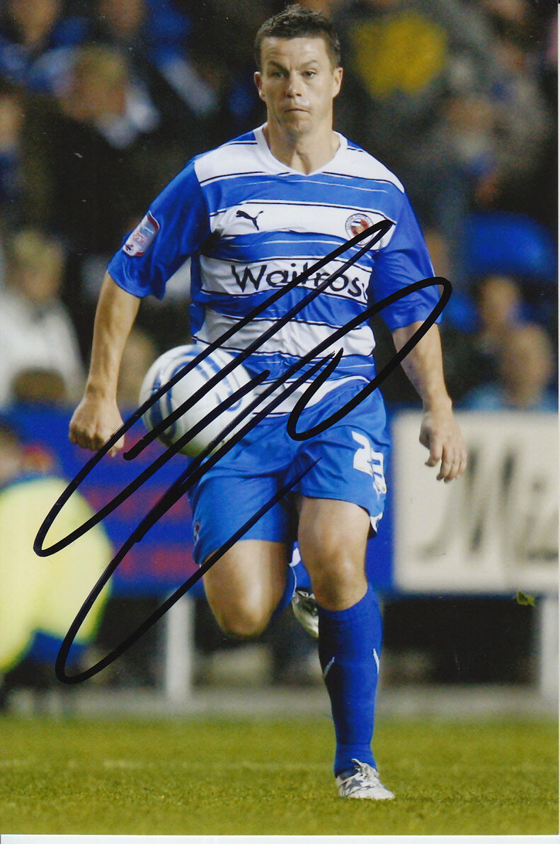 READING HAND SIGNED IAN HARTE 6X4 Photo Poster painting 2.