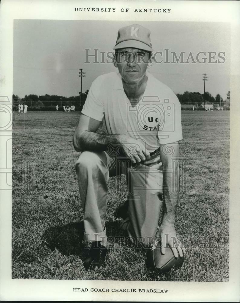 Press Photo Poster painting Head Football Charlie Bradshaw - nos09098