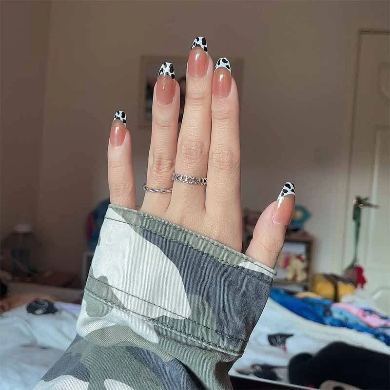 24pcs false press on nails pink color oval head Mid-length Wear  Finished product wearable full cover fake nail tips for girls 515-Nail Inspo