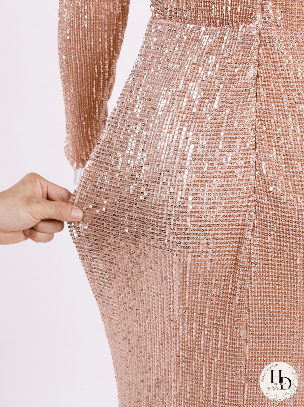 Elegant neck long sleeve sequin maxi dress floor length stretchy bodycon party gold green
