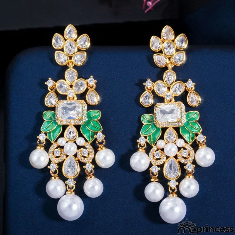 Noble Classy Fresh Versatile Leaves Pearl Female Earrings