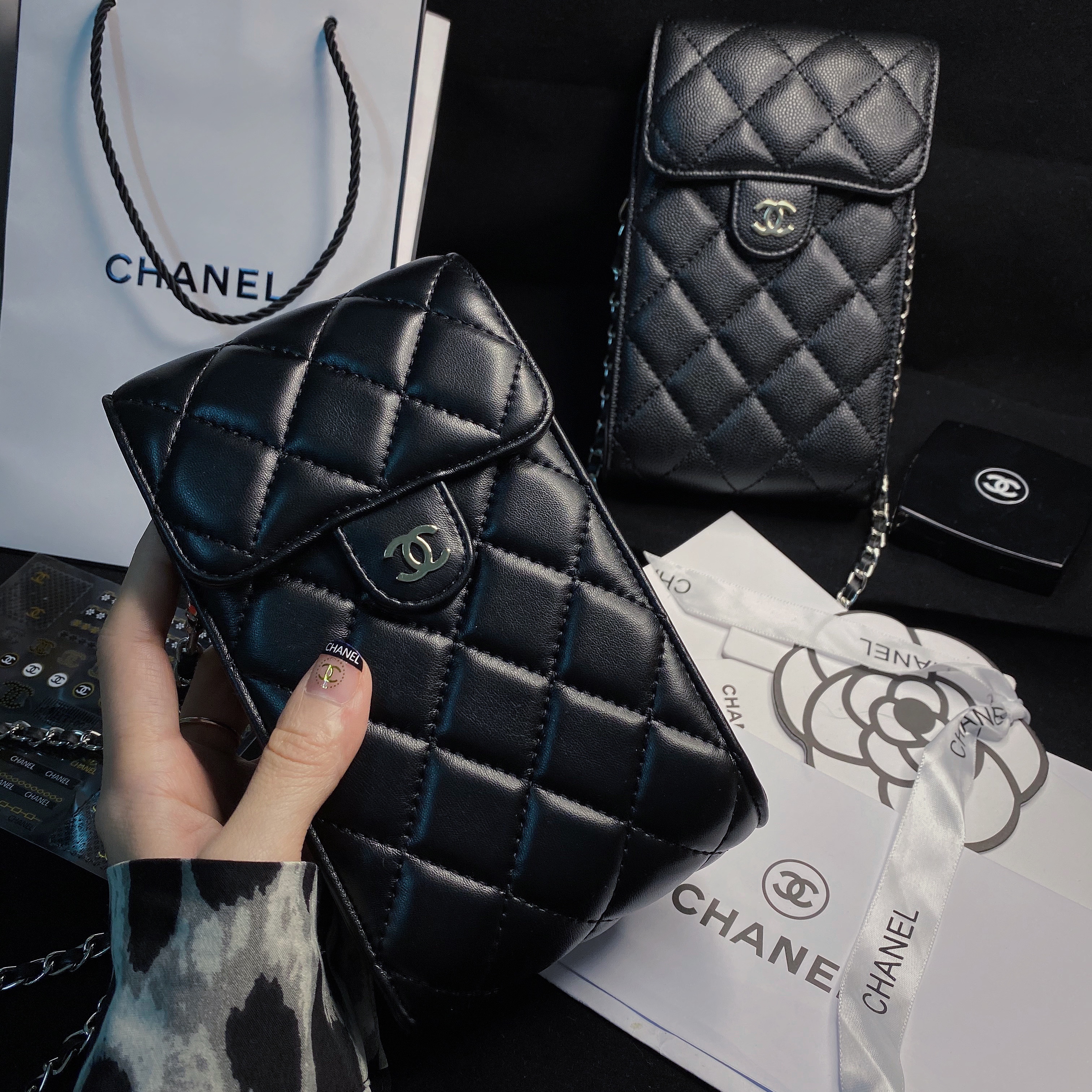 Chanel Luxury Genuine Leather Crossbody Phone Bag Elegant Tote Bag