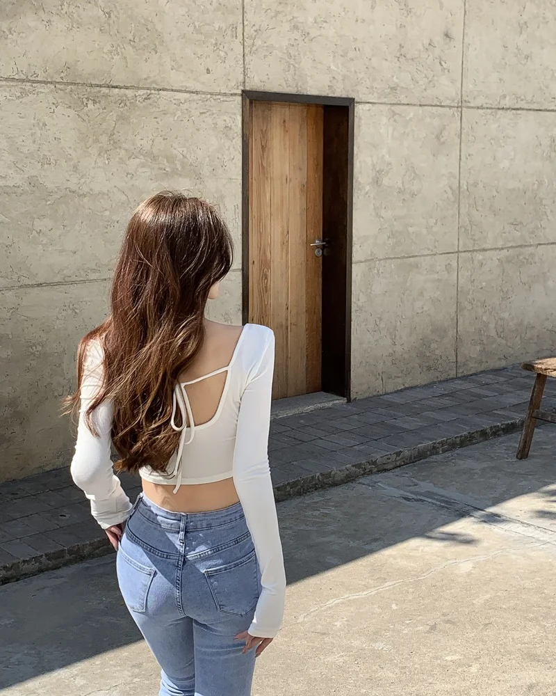 Uveng Uveng Girl Square Collar Long-Sleeved T-Shirt Female Autumn 2023 New White Strap Short Back Slim Bottom Top