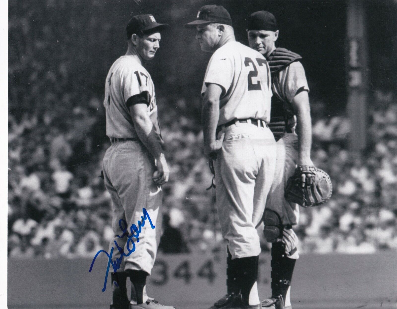 FRANK LARY DETROIT TIGERS ACTION SIGNED 8x10