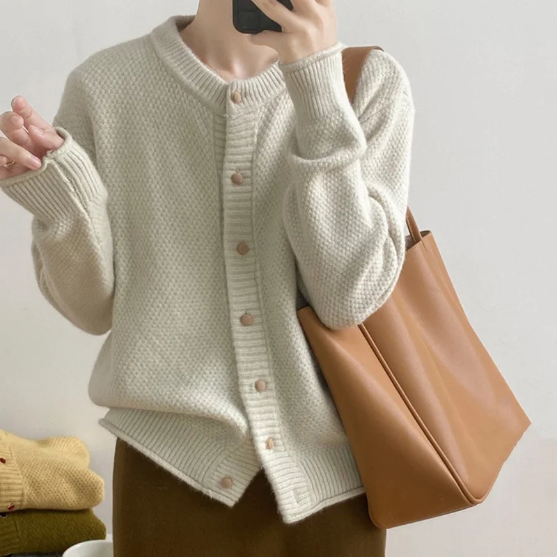 Brownm Brownm Wind Round-Neck Knitted Sweater Coat Women's Spring And Autumn Design Small Knitted Cardigan Small Bottom Top