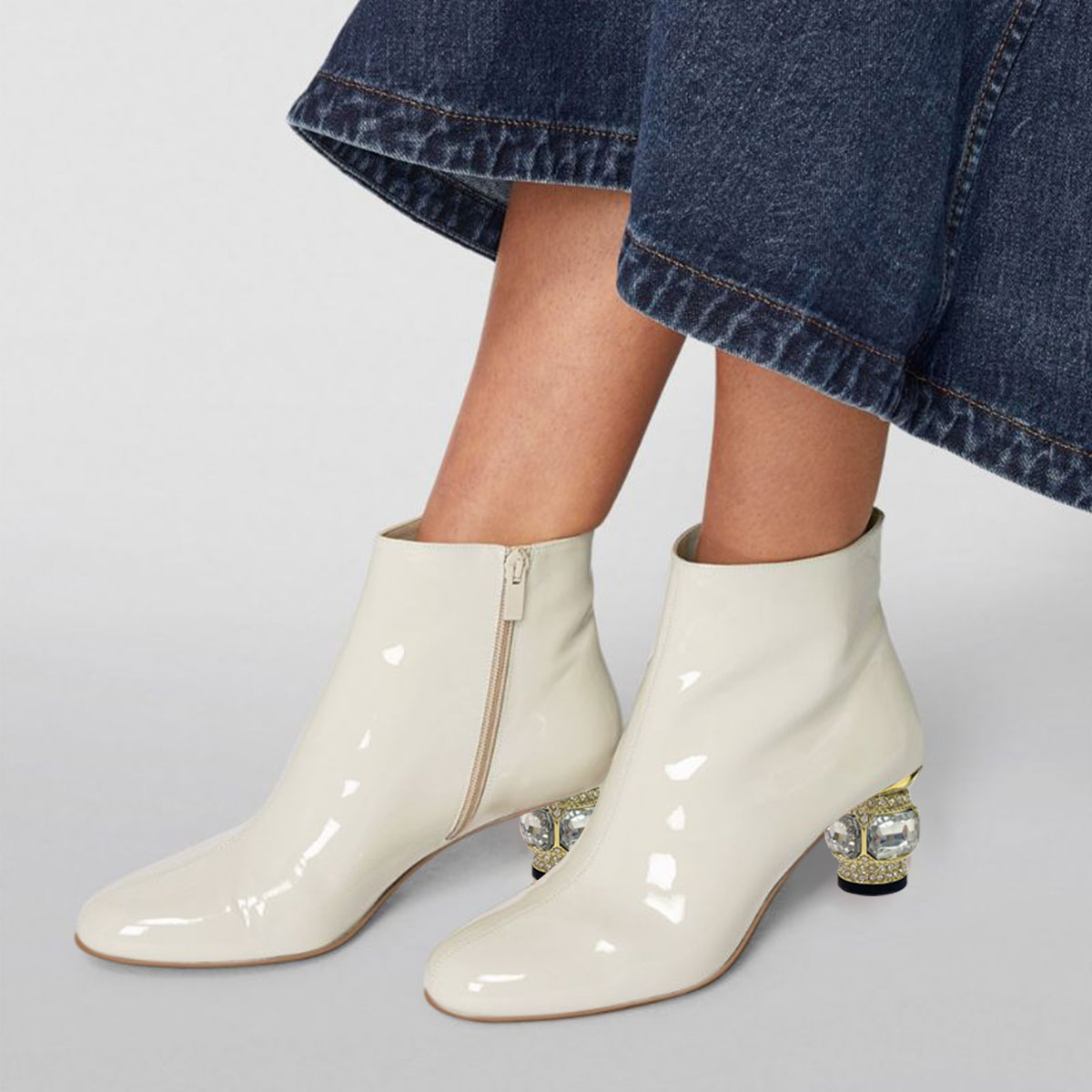 White Closed Toe Decorative Heel Side-Zip Closure Ankle Boots Nicepairs