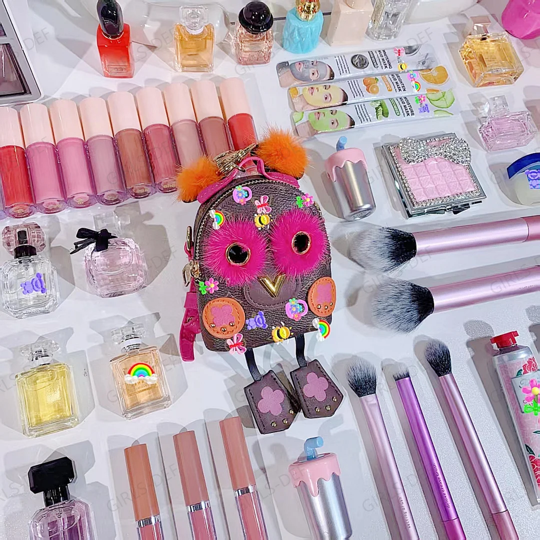 (BIRD) Mini designer bag and Beauty 62-IN-1 Set