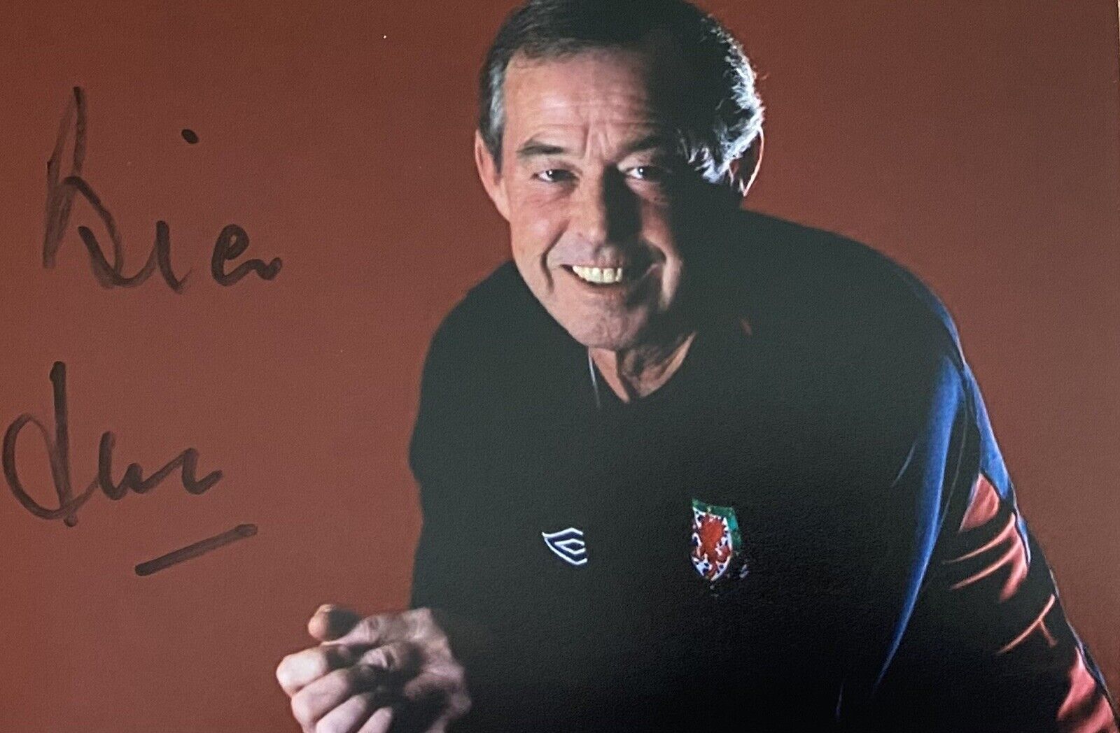 Brian Flynn Genuine Hand Signed 6x4 Wales Photo Poster painting