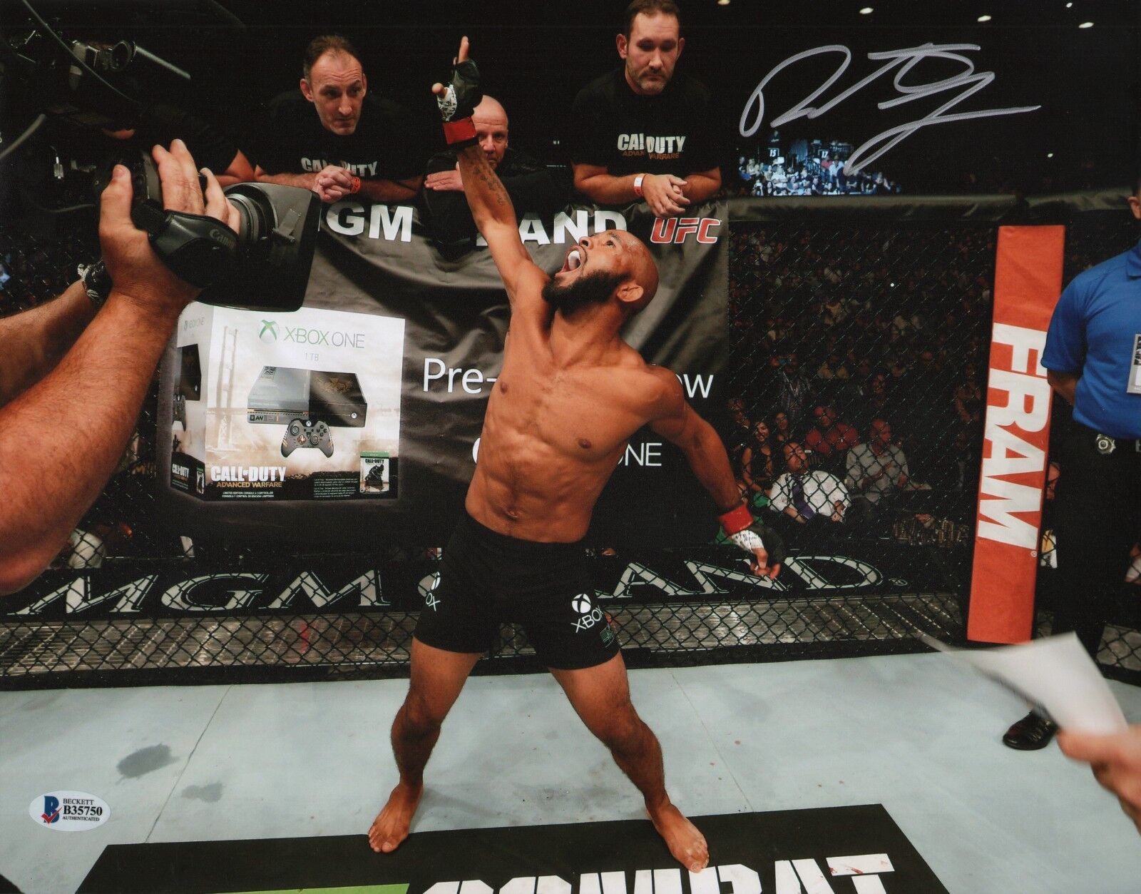 Demetrious Johnson Signed 11x14 Photo Poster painting BAS Beckett COA UFC Picture Autograph 174