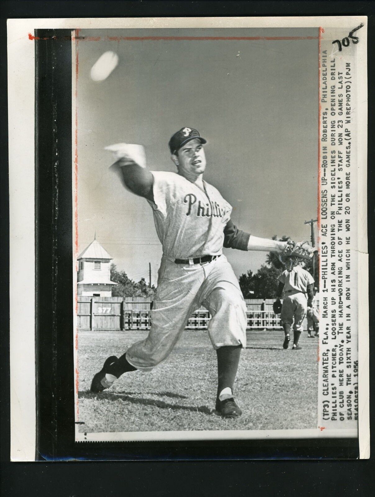 Robin Roberts 1956 Press Photo Poster painting Philadelphia Phillies