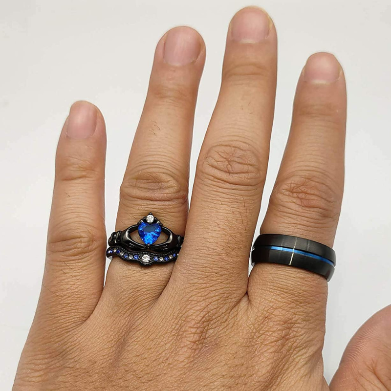 'Handing Love' Rings