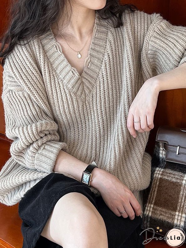 Classic and Comfortable Pullover