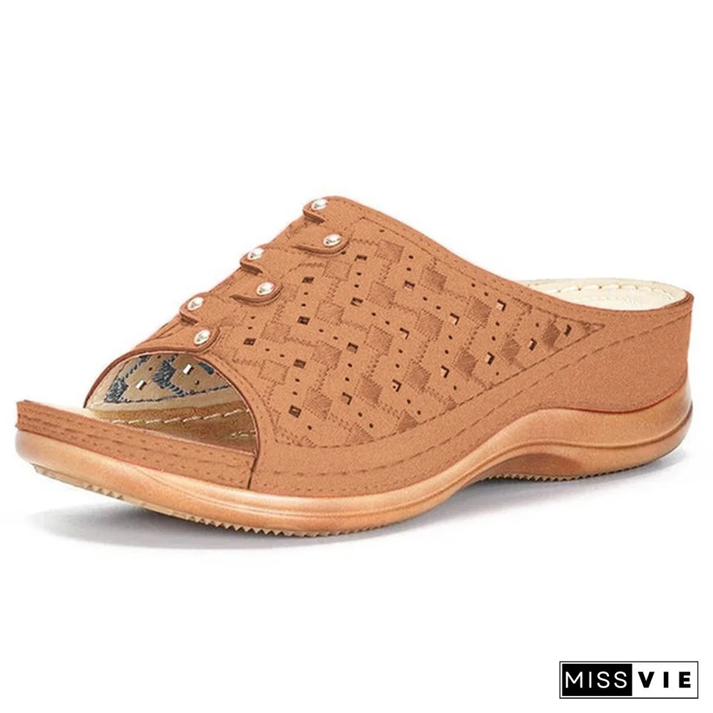 Large Size Casual Sandals Female New Solid Color Thick Bottom Carved Ladies Slippers