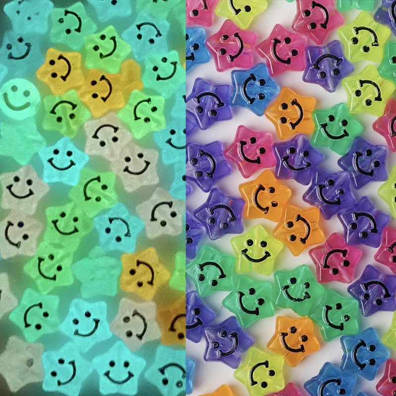 100 Pieces Arylic Smile Face