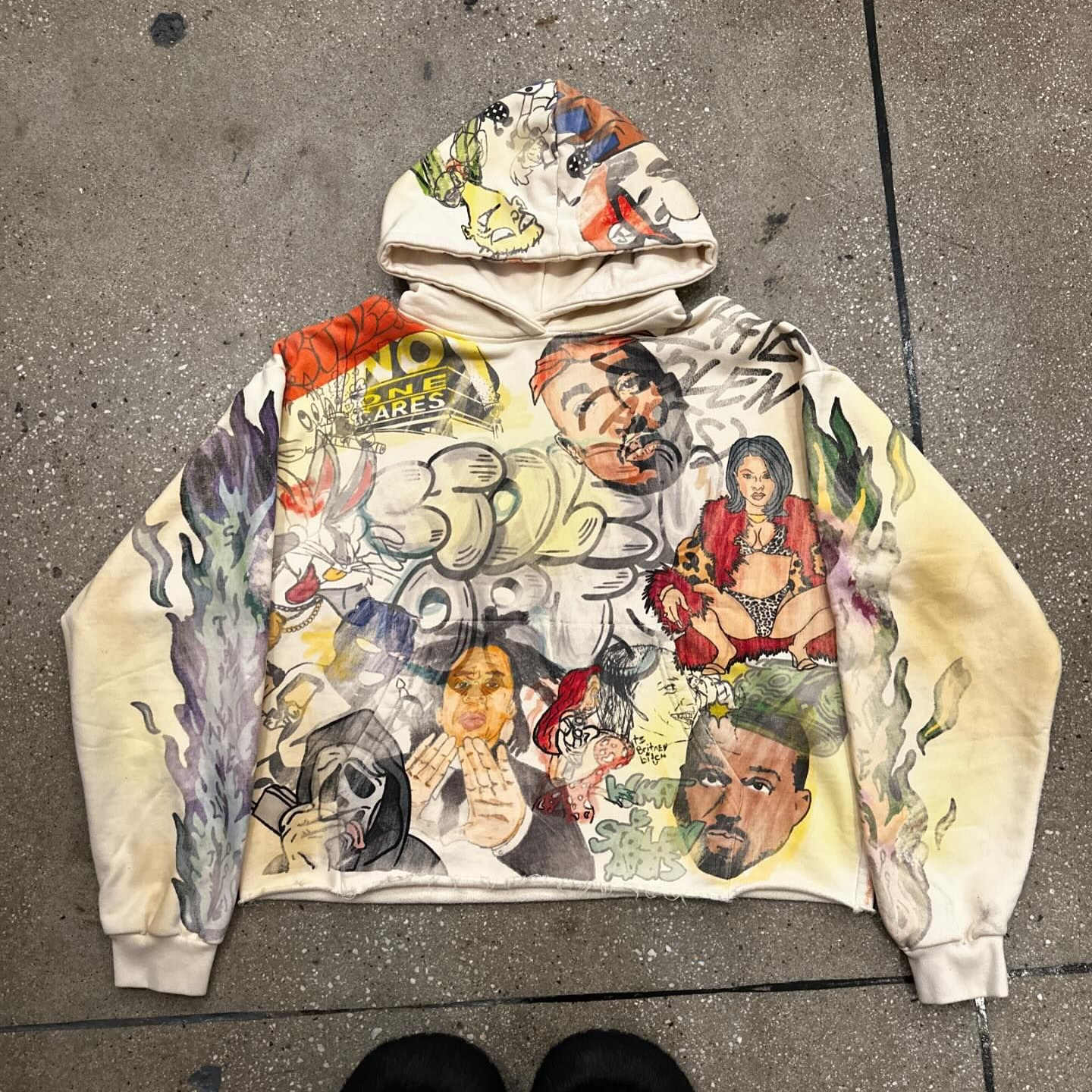 Retro graffiti print hoodie