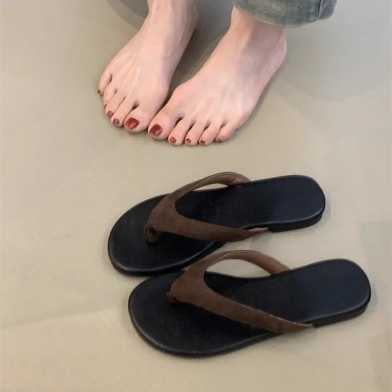 Breakj Breakj 2025 Minimalist Toe Beach Vacation Cool Drag Color Flat Letter Slipper Women Wearing Summer Sandals