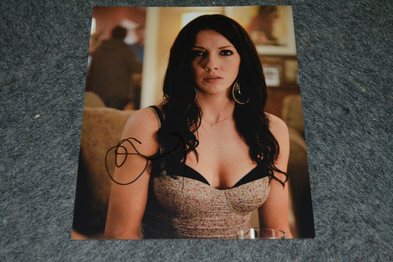 KATIE CASSIDY signed autograph In Person 8x10 KILL FOR ME