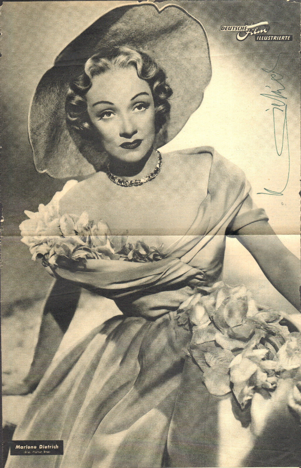 Marlene Dietrich 1901-92 autograph signed 9x14