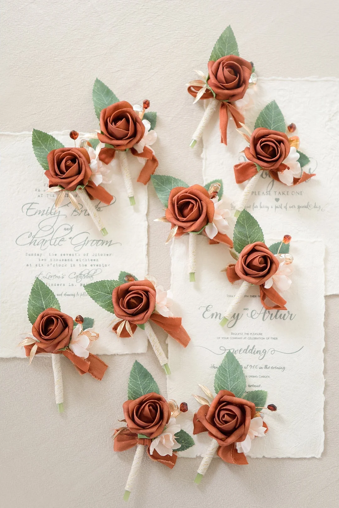 Boutonnieres for Guest in Amber