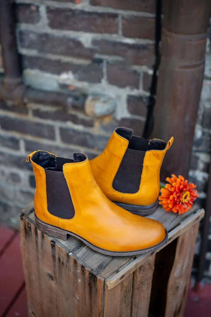 Miz Mooz Lewis-booties