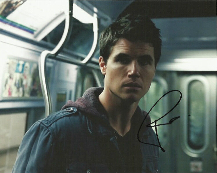 Robbie Amell Tomorrow People Autographed Signed 8x10 Photo Poster painting COA