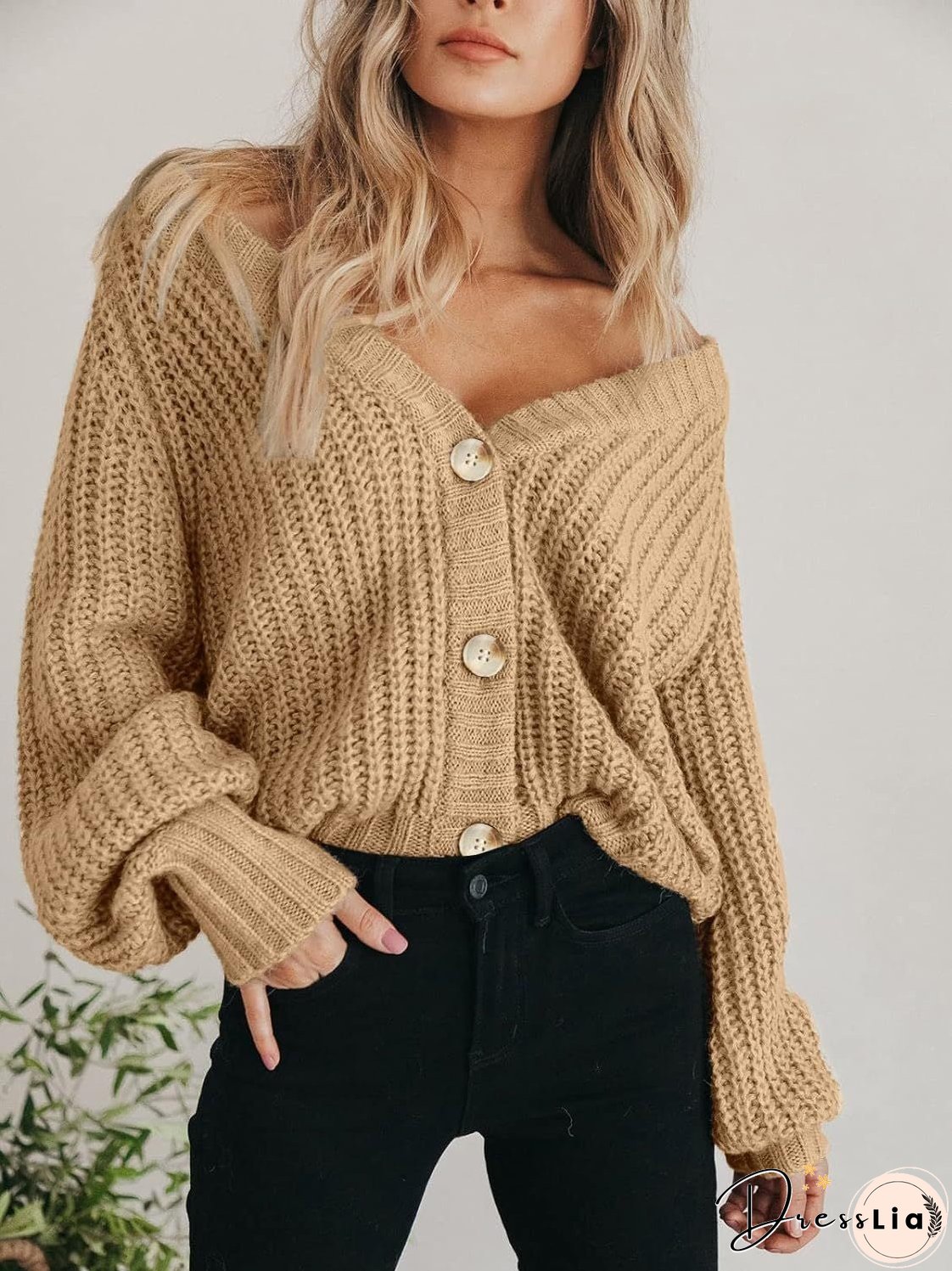 Casual and Fashionable winter garment