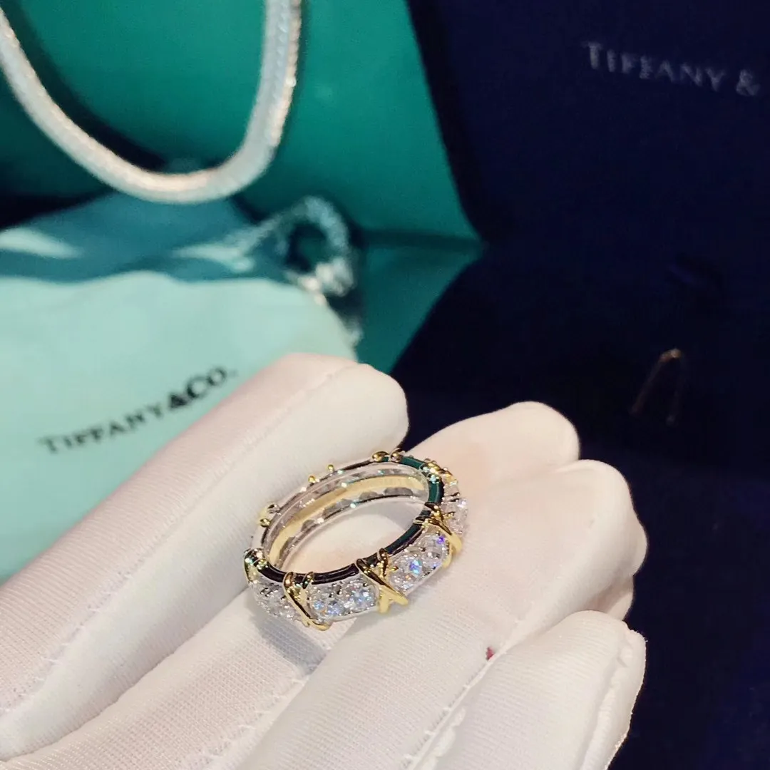 Schlumberger ring Crossed XO diamond ring