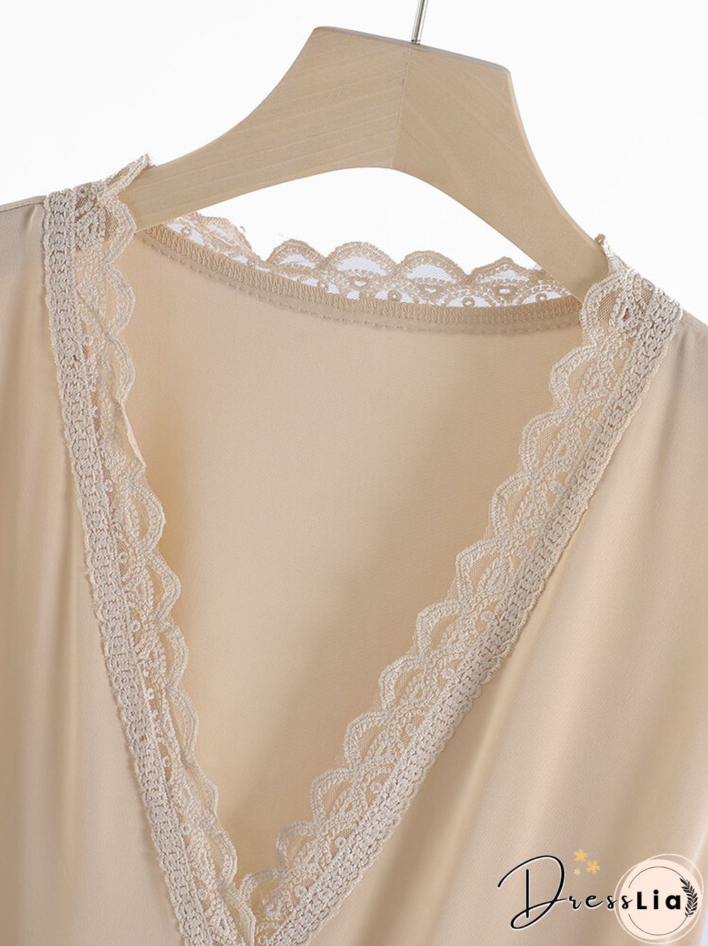 Lace Stitch Solid Tiered V-neck Sleeveless Maxi Dress