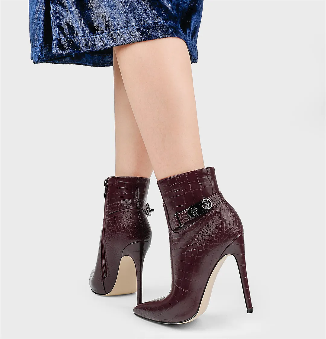 12cm/4.72 inch Pointed Toe Stiletto Crocodile Ankle Booties With Metal Buckle
