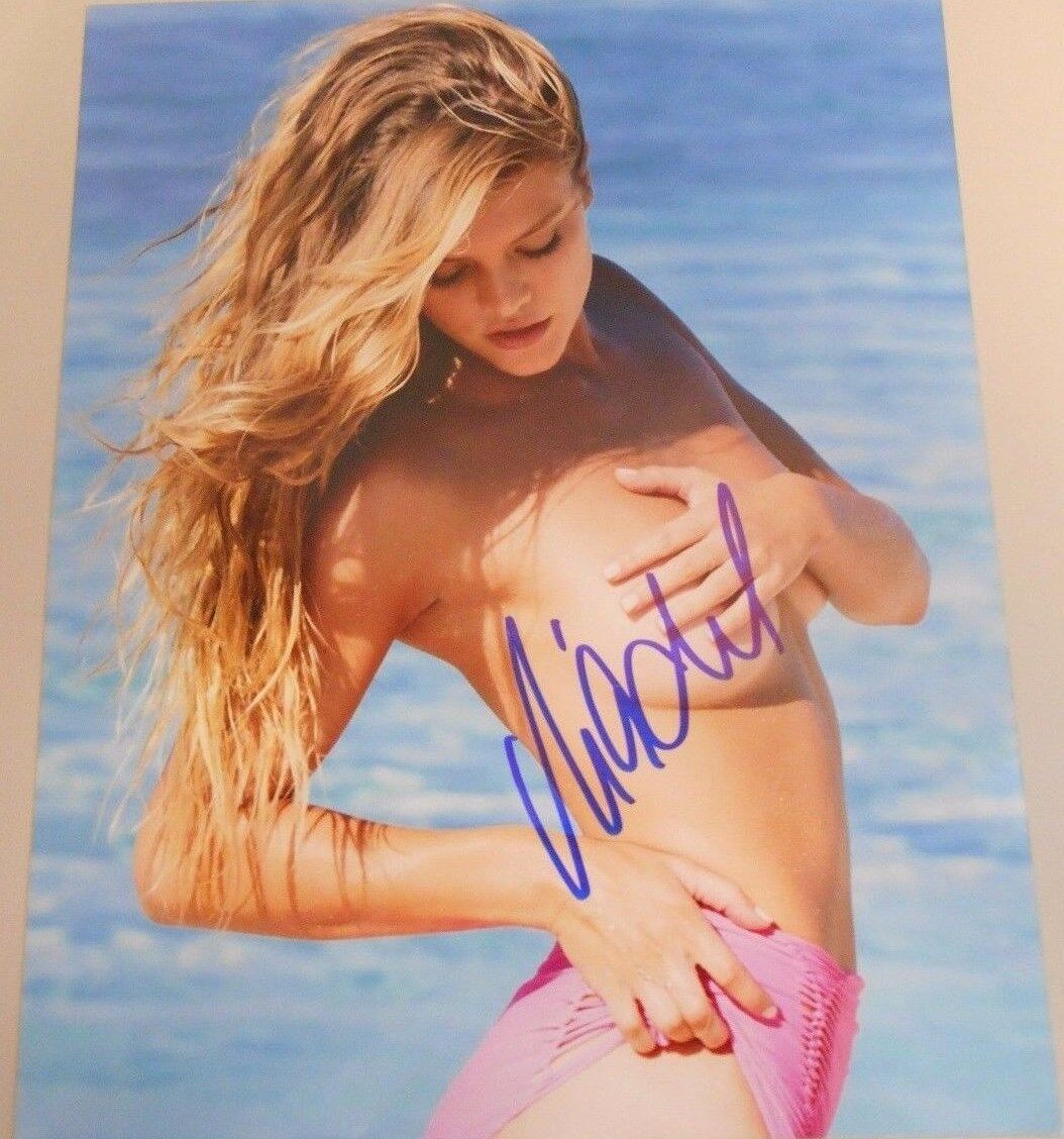 NINA AGDAL MODEL * HUGE BOOBS * HAND BRA HAND SIGNED 8 X 10 HIGH RES W/COA