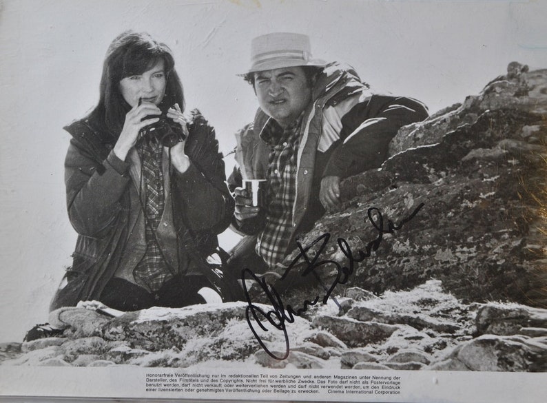 JOHN BELUSHI SIGNED Autographed Photo Poster painting Continental Divide Animal House Saturday Night Live 1941 Blues Brothers wcoa