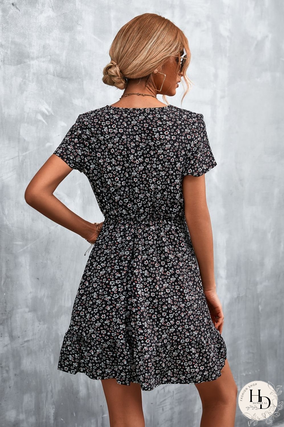 Ditsy Floral V-Neck Short Sleeve Dress
