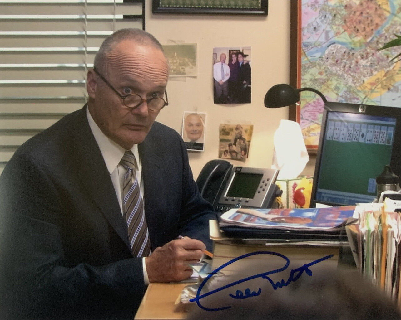 CREED BRATTON HAND SIGNED 8x10 Photo Poster painting THE OFFICE TV SHOW AUTOGRAPH AUTHENTIC COA