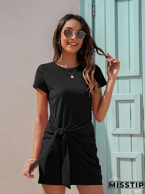 Round neck knotted short sleeve dress