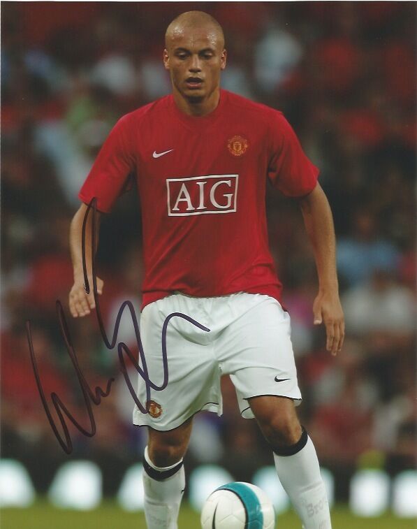 Manchester United Wes Brown Autographed Signed 8x10 Photo Poster painting COA B