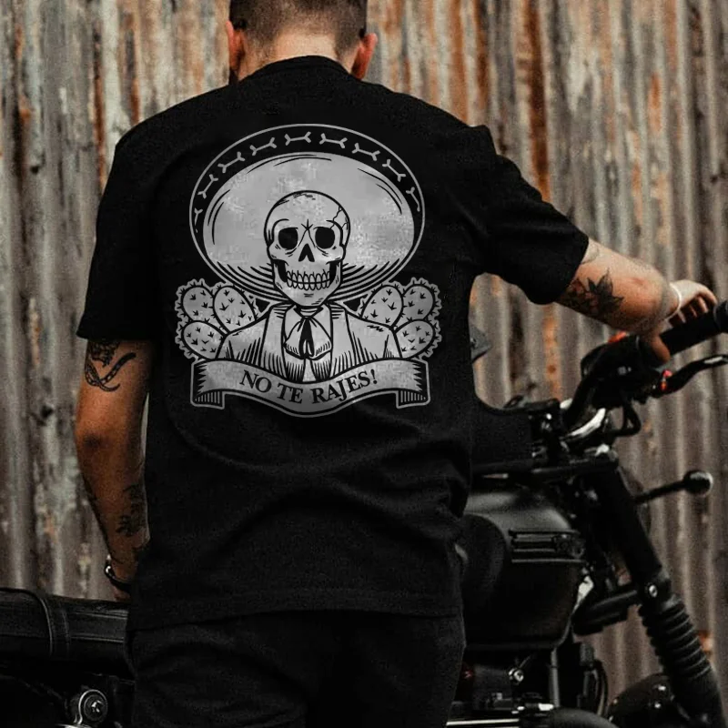 No te rajes skull with cactus design T-Shirt -  
