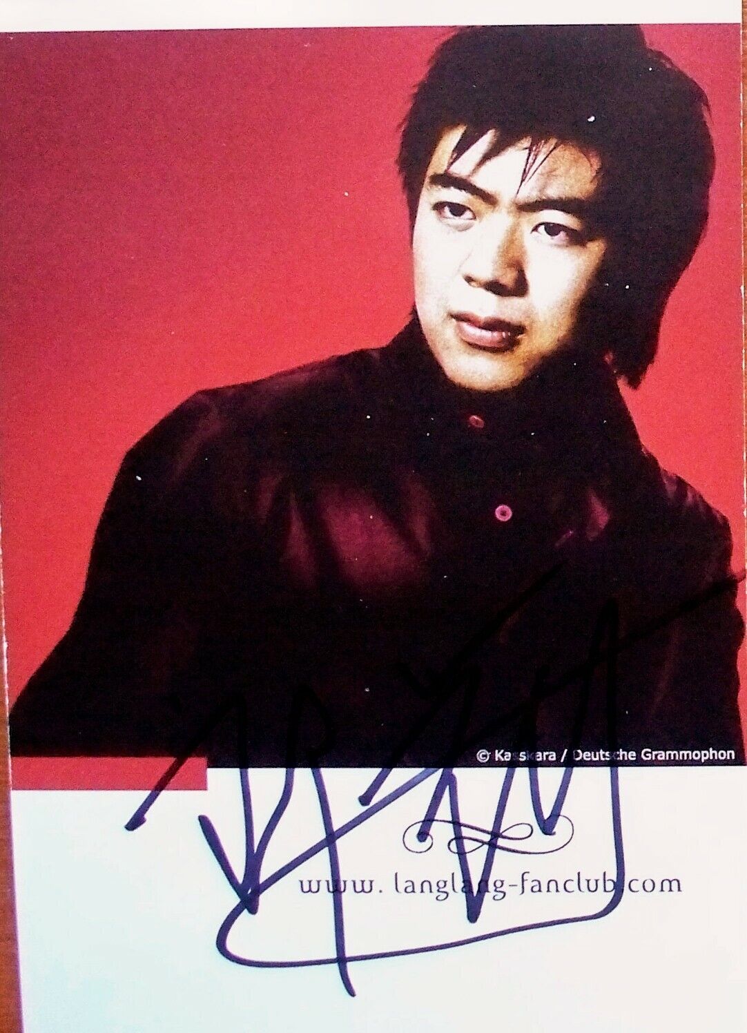 LANG LANG: Chinese Concert Pianist. Hand signed Photo Poster painting. COA.