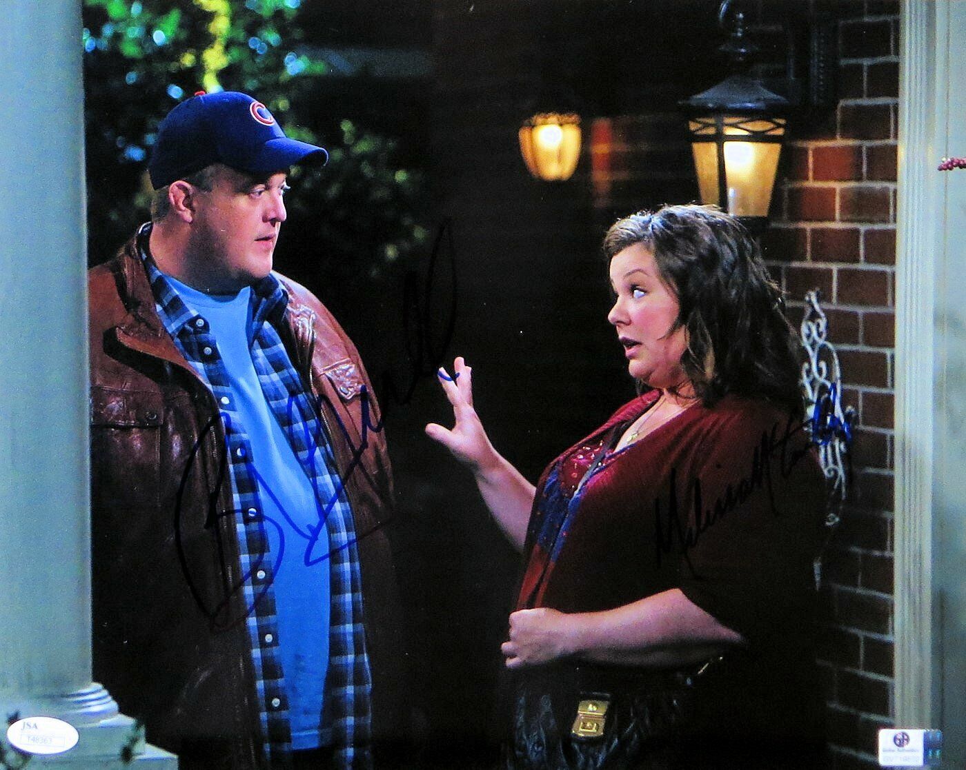 Melissa McCarthy Billy Gardell Dual Signed 11X14 Photo Poster painting Mike & Molly JSA T48363